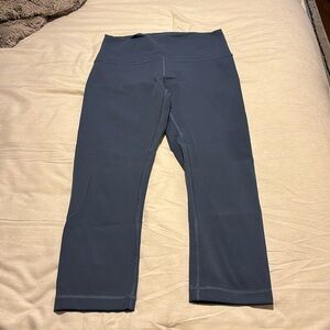 Lululemon winder under crop